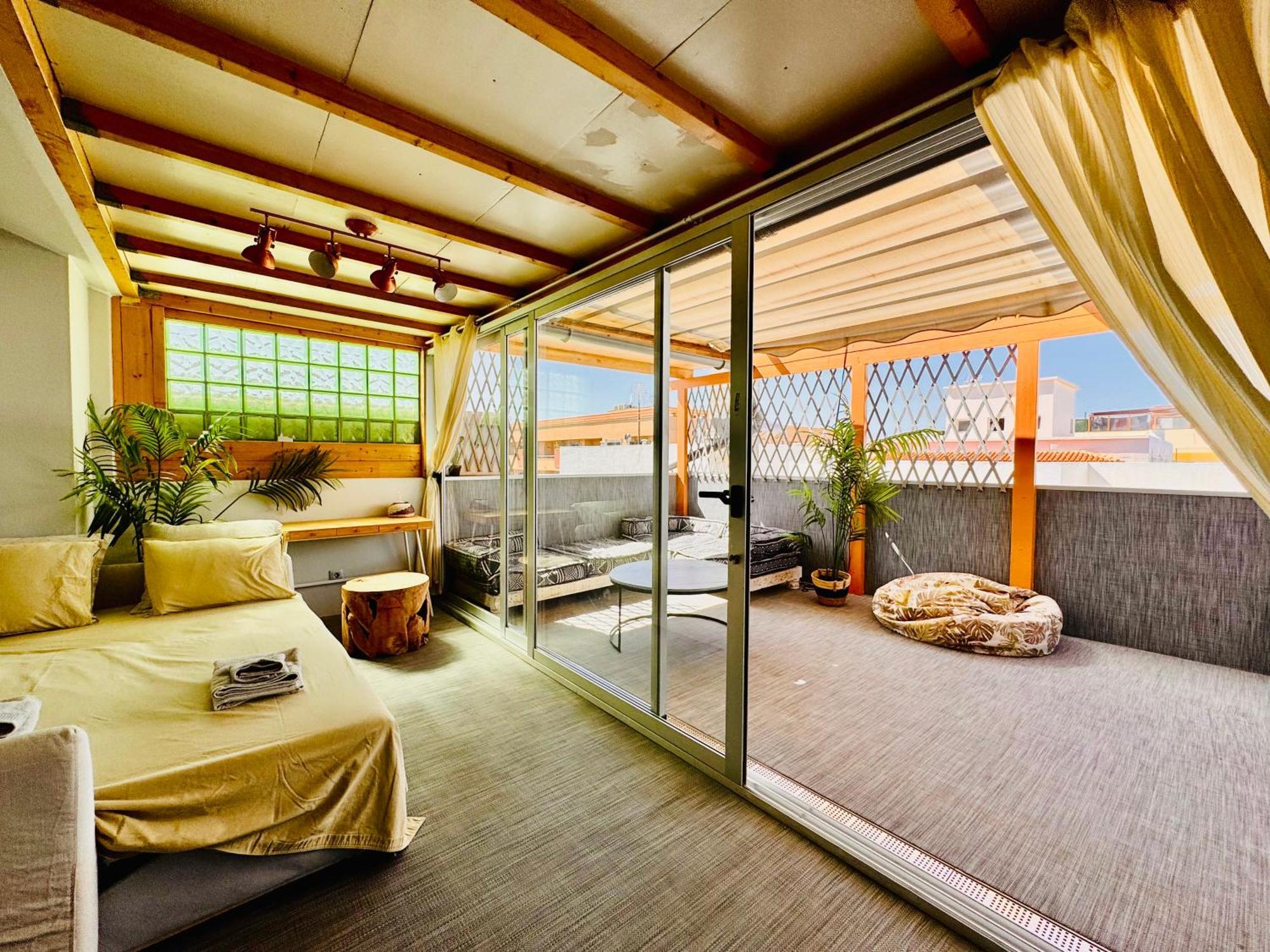 Golden Wave Surf 2 Apartment